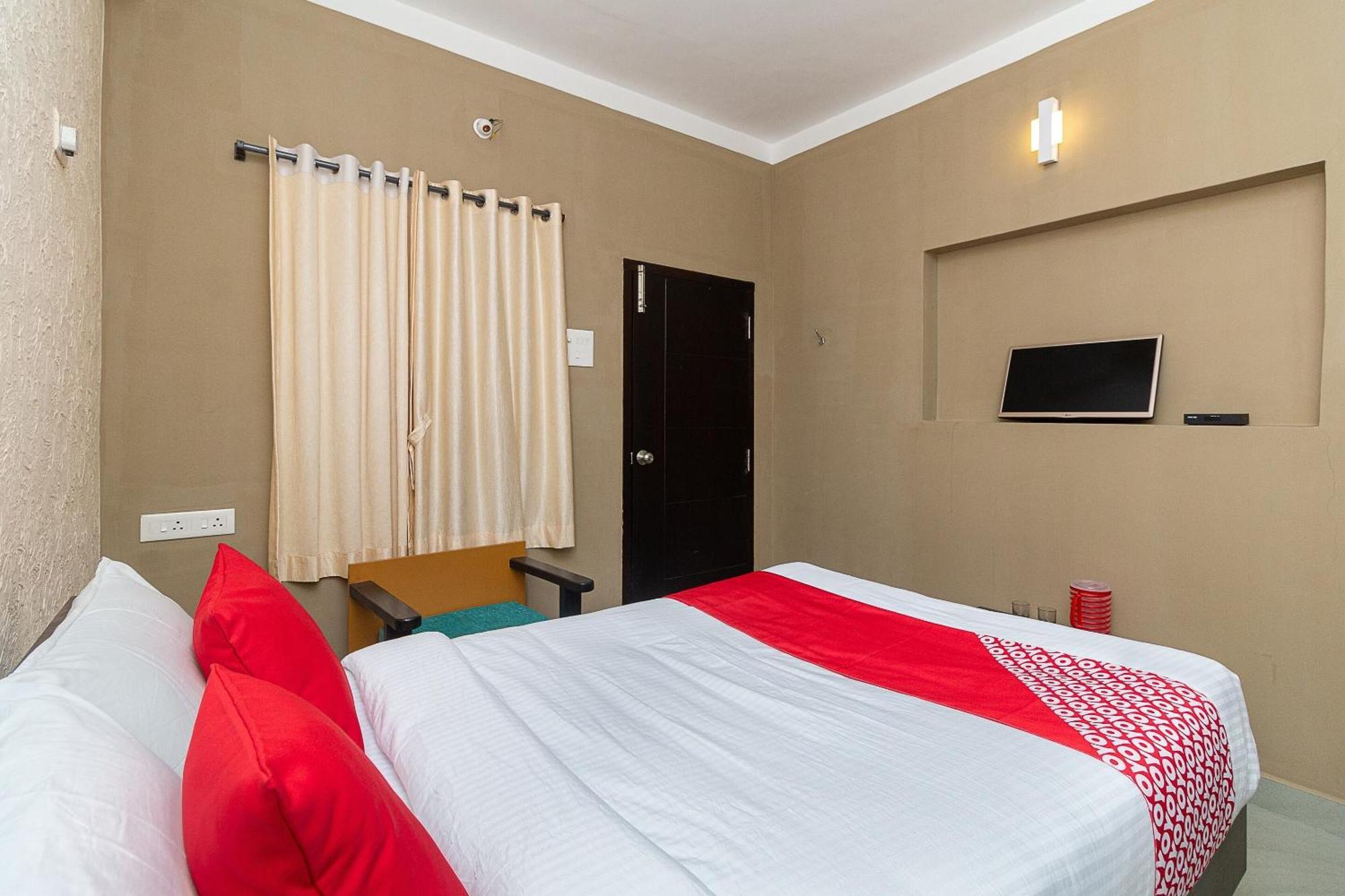 Oyo Green Hills Villa Kuttalam  Exterior photo